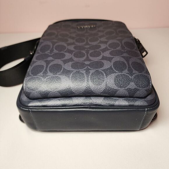 COACH CU547 Men’s Ethan Pack Signature Denim Coated Canvas & Smooth Leather Navy - Picture 5 of 7